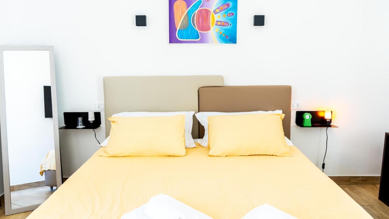 Zeta Rooms Caserta Eksteriør bilde