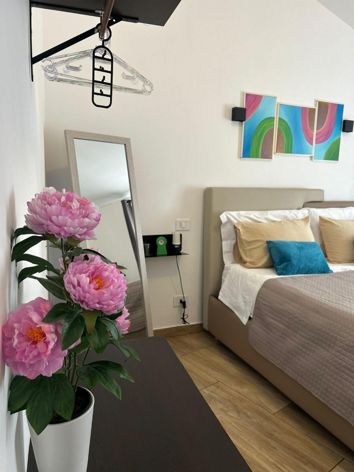 Zeta Rooms Caserta Eksteriør bilde