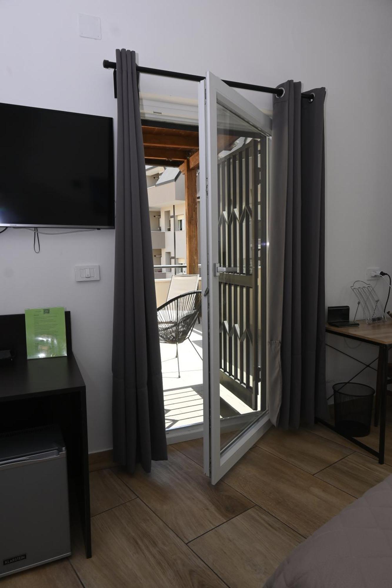 Zeta Rooms Caserta Eksteriør bilde